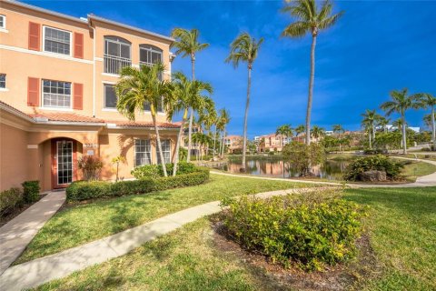 Copropriété à vendre à Punta Gorda, Floride: 3 chambres, 149.11 m2 № 933217 - photo 4