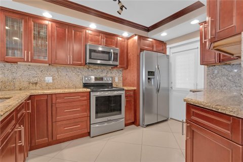 Copropriété à vendre à Pompano Beach, Floride: 3 chambres, 129.13 m2 № 1184549 - photo 4