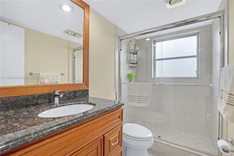 Copropriété à vendre à Pompano Beach, Floride: 3 chambres, 129.13 m2 № 1184549 - photo 13