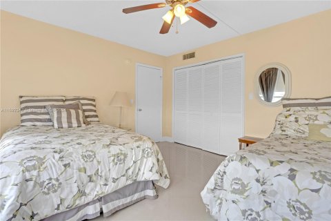 Copropriété à vendre à Pompano Beach, Floride: 3 chambres, 129.13 m2 № 1184549 - photo 21