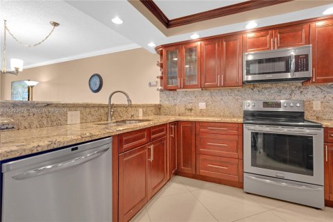 Copropriété à vendre à Pompano Beach, Floride: 3 chambres, 129.13 m2 № 1184549 - photo 5