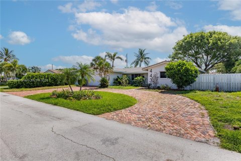 Casa en venta en Lighthouse Point, Florida, 3 dormitorios, 172.71 m2 № 1216846 - foto 2