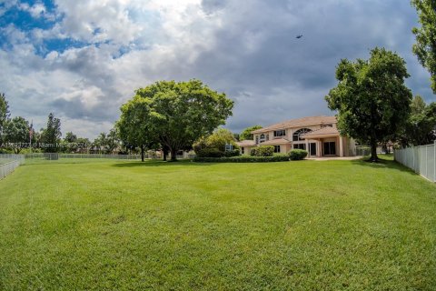 Villa ou maison à vendre à Davie, Floride: 6 chambres, 547.29 m2 № 1324646 - photo 4