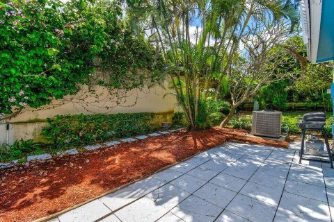 Townhouse in Jupiter, Florida 4 bedrooms, 176.89 sq.m. № 1217685 - photo 21