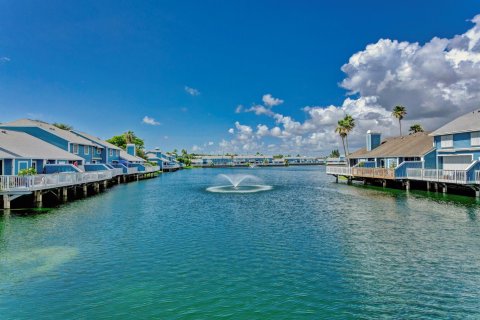 Townhouse in Jupiter, Florida 4 bedrooms, 176.89 sq.m. № 1217685 - photo 7