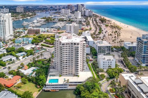 Copropriété à vendre à Fort Lauderdale, Floride: 1 chambre, 112.78 m2 № 1217686 - photo 2