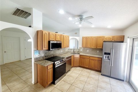 House in Kissimmee, Florida 3 bedrooms, 100.33 sq.m. № 1344674 - photo 4