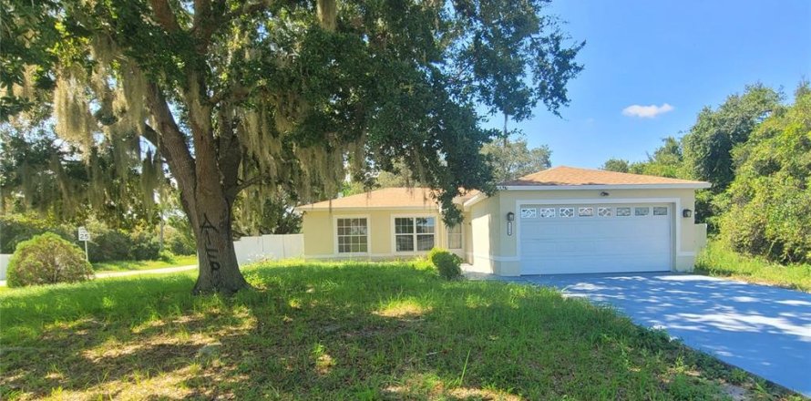 House in Kissimmee, Florida 3 bedrooms, 100.33 sq.m. № 1344674