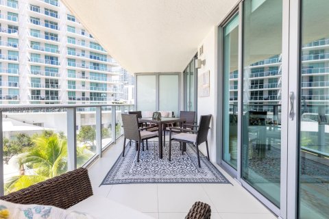 Condo in Miami Beach, Florida, 2 bedrooms  № 1348236 - photo 12