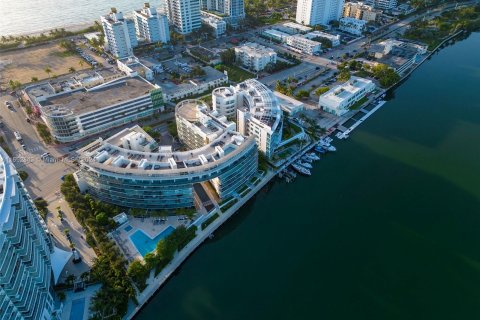 Condo in Miami Beach, Florida, 2 bedrooms  № 1348236 - photo 29