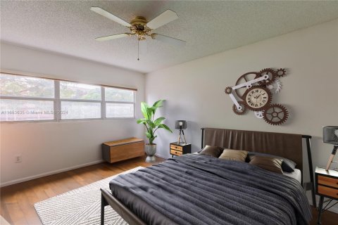 Condo in Pembroke Pines, Florida, 2 bedrooms  № 1348286 - photo 2