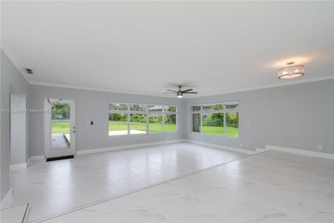 Villa ou maison à louer à Plantation, Floride: 4 chambres, 239.13 m2 № 1348287 - photo 14