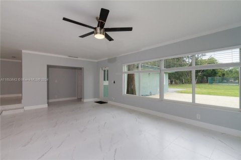 Villa ou maison à louer à Plantation, Floride: 4 chambres, 239.13 m2 № 1348287 - photo 13