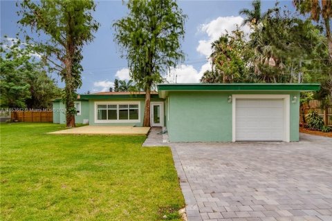 Villa ou maison à louer à Plantation, Floride: 4 chambres, 239.13 m2 № 1348287 - photo 5