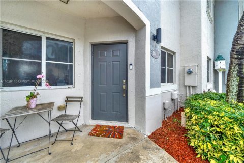 Townhouse in Homestead, Florida 2 bedrooms, 108.32 sq.m. № 1281932 - photo 2