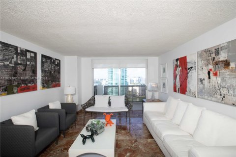 Copropriété à vendre à Miami Beach, Floride: 2 chambres, 118.91 m2 № 1281883 - photo 7