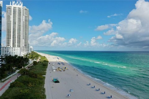 Copropriété à vendre à Miami Beach, Floride: 2 chambres, 118.91 m2 № 1281883 - photo 1