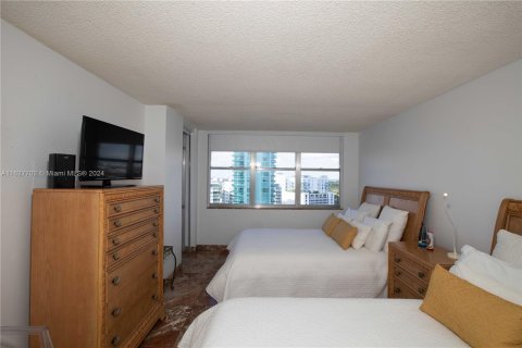 Condo in Miami Beach, Florida, 2 bedrooms  № 1281883 - photo 23