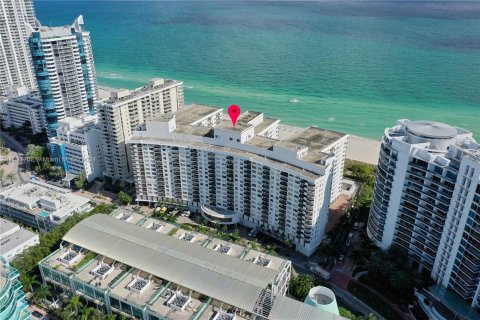 Copropriété à vendre à Miami Beach, Floride: 2 chambres, 118.91 m2 № 1281883 - photo 27