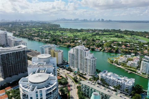 Copropriété à vendre à Miami Beach, Floride: 2 chambres, 118.91 m2 № 1281883 - photo 26