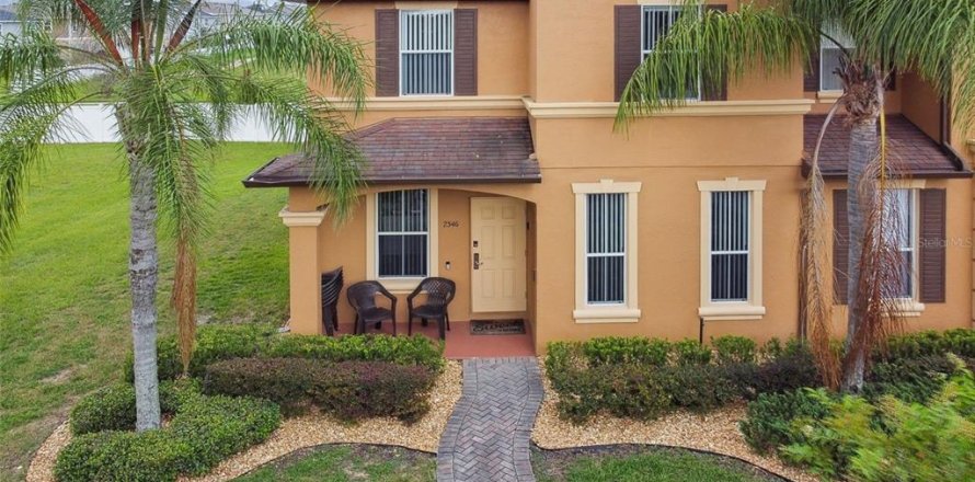 Townhouse in Davenport, Florida 4 bedrooms, 172.43 sq.m. № 1307285