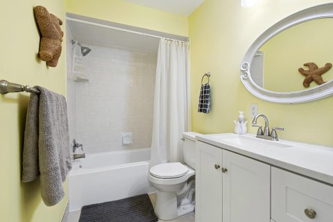 Condo in Pompano Beach, Florida, 1 bedroom  № 1119901 - photo 9