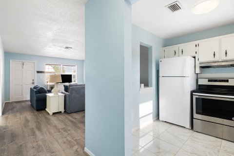 Copropriété à vendre à Pompano Beach, Floride: 1 chambre, 73.58 m2 № 1119901 - photo 11