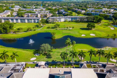 Condominio en venta en Coconut Creek, Florida, 2 dormitorios, 119.94 m2 № 1104197 - foto 22