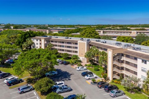 Condo in Coconut Creek, Florida, 2 bedrooms  № 1104197 - photo 24