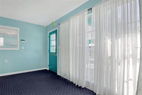 Immobilier commercial à vendre à Cocoa, Floride: 209.03 m2 № 1245319 - photo 10