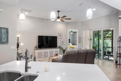 Casa en venta en Vero Beach, Florida, 2 dormitorios, 145.95 m2 № 1151460 - foto 19