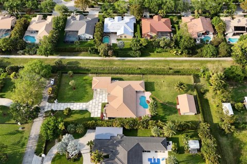 Villa ou maison à vendre à Parkland, Floride: 6 chambres, 484.49 m2 № 1151500 - photo 9