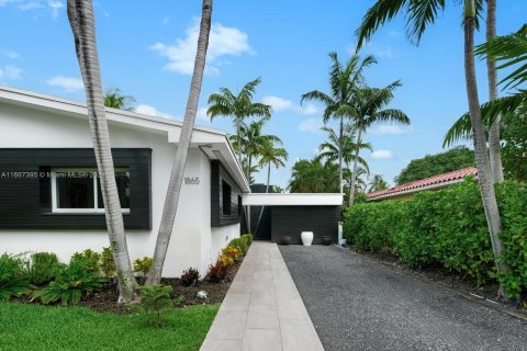 Casa en venta en Miami Beach, Florida, 3 dormitorios, 189.52 m2 № 1382030 - foto 5