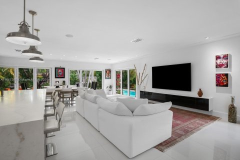 Casa en venta en Miami Beach, Florida, 3 dormitorios, 189.52 m2 № 1382030 - foto 8