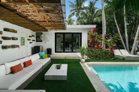 Casa en venta en Miami Beach, Florida, 3 dormitorios, 189.52 m2 № 1382030 - foto 2