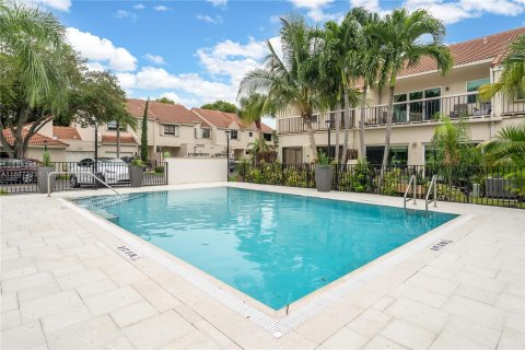 House in Aventura, Florida 2 bedrooms, 93.46 sq.m. № 1382029 - photo 27