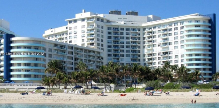 Condo in Miami Beach, Florida, 1 bedroom  № 197506