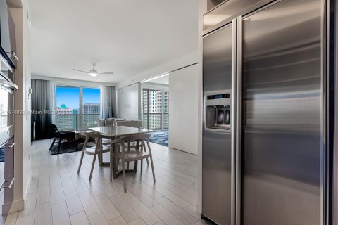 Condominio en venta en Fort Lauderdale, Florida, 2 dormitorios, 123.47 m2 № 140468 - foto 17