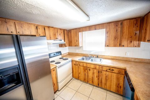 Immobilier commercial à vendre à Edgewater, Floride: 219.99 m2 № 1346933 - photo 6