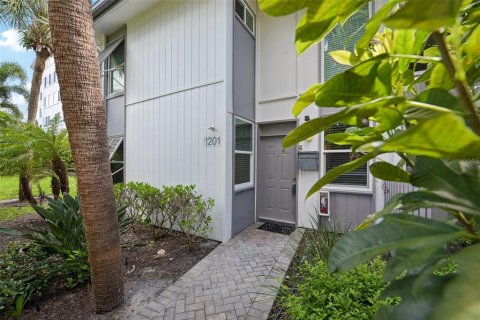 Condominio en venta en Sarasota, Florida, 3 dormitorios, 156.63 m2 № 1346934 - foto 1