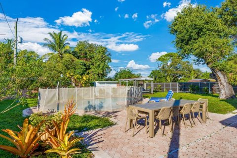 Casa en venta en West Park, Florida, 4 dormitorios, 150.78 m2 № 1294670 - foto 28