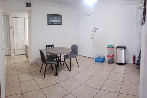 Copropriété à vendre à Miami, Floride: 2 chambres, 83.33 m2 № 1295125 - photo 6