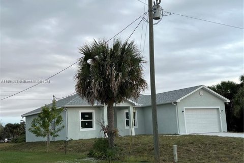 Villa ou maison à vendre à LaBelle, Floride: 3 chambres, 155.43 m2 № 1188356 - photo 5