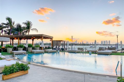 Condominio en venta en Miami Beach, Florida, 43.29 m2 № 125211 - foto 19