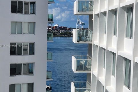 Condominio en venta en Miami Beach, Florida, 43.29 m2 № 125211 - foto 15
