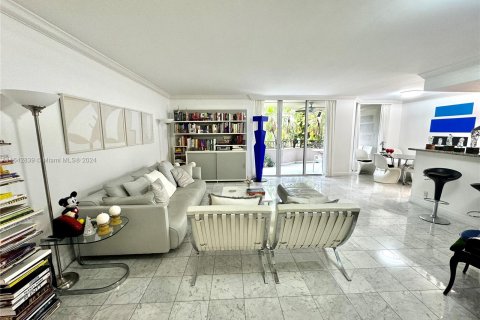 Condominio en venta en Key Biscayne, Florida, 2 dormitorios № 1325385 - foto 13