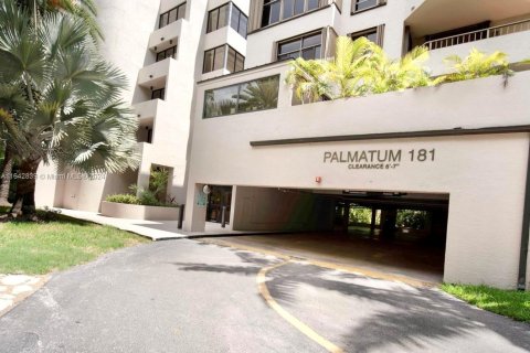 Condominio en venta en Key Biscayne, Florida, 2 dormitorios № 1325385 - foto 27