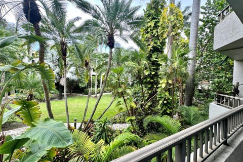 Condominio en venta en Key Biscayne, Florida, 2 dormitorios № 1325385 - foto 20