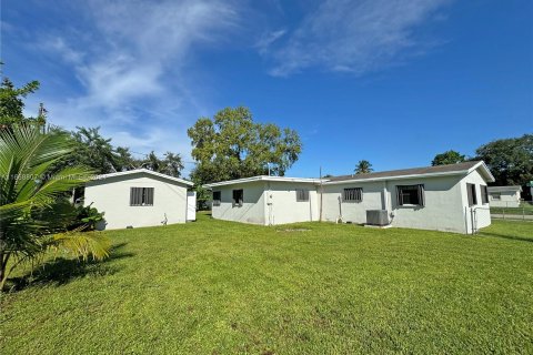 Villa ou maison à vendre à Miami, Floride: 3 chambres, 128.86 m2 № 1386049 - photo 22