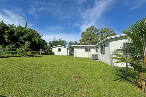 Villa ou maison à vendre à Miami, Floride: 3 chambres, 128.86 m2 № 1386049 - photo 21